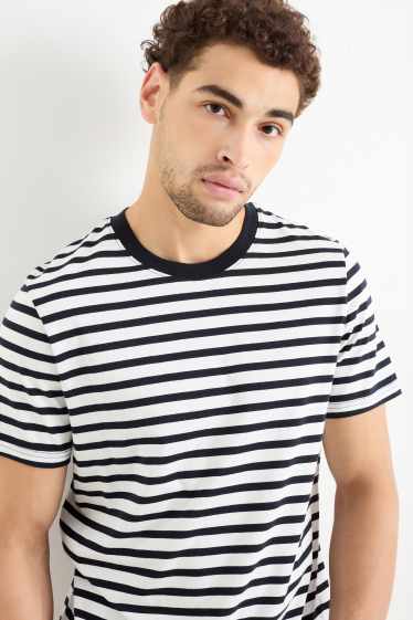 Men - T-shirt - regular fit - striped - dark blue / creme white
