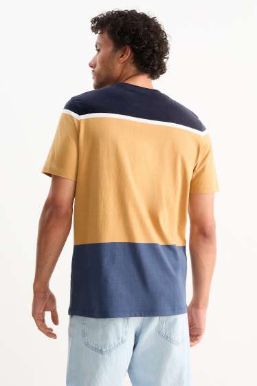 Men - T-shirt - light brown