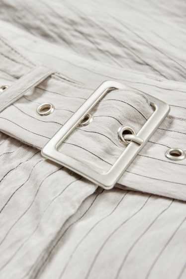 Dámské - Plátěné kalhoty s páskem - high waist - wide leg - úzký proužek - světle šedá