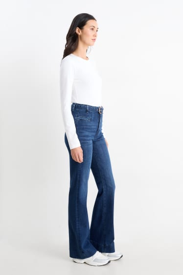 Dames - Flared jeans met riem - high waist - LYCRA® - jeansblauw