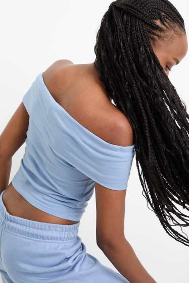 Women - Cropped T-shirt - light blue