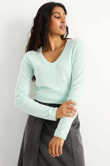 Femmes - Pull en cachemire avec encolure en V - vert menthe