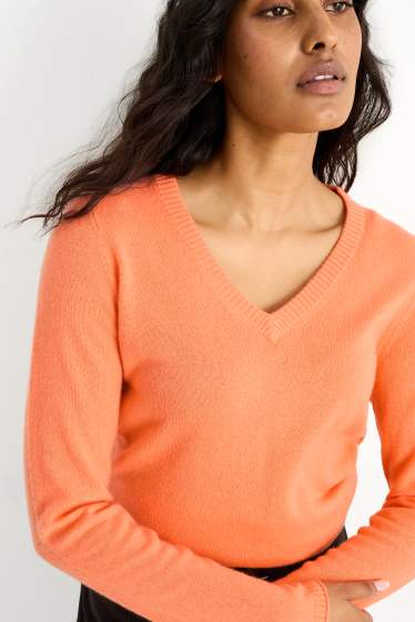 Femei - Pulover cașmir cu decolteu în V - portocaliu