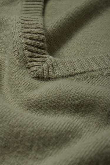 Dámské - Kašmírový svetr s výstřihem ve tvaru V - khaki