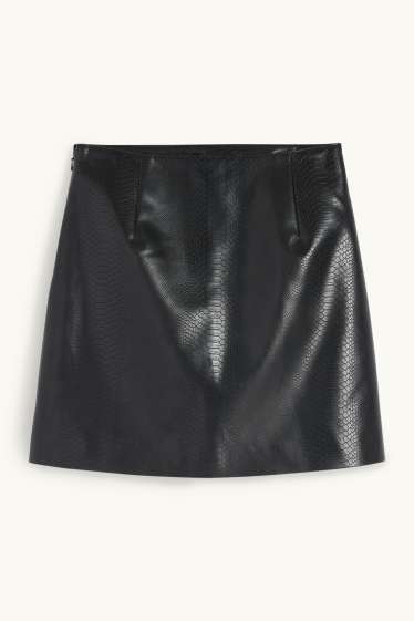 Femei - Fustă mini - imitație de piele - negru