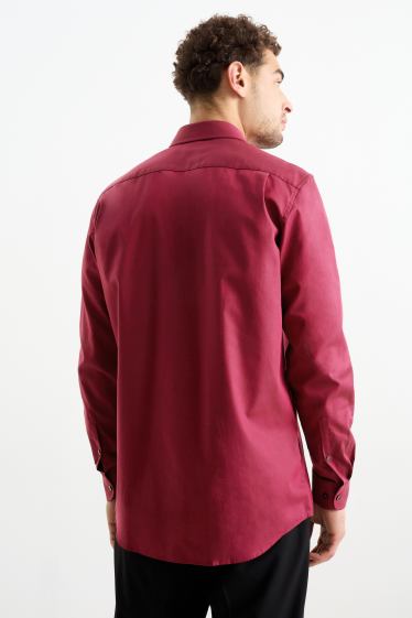 Hommes - Chemise de bureau - regular fit - col kent - facile à repasser - rouge foncé