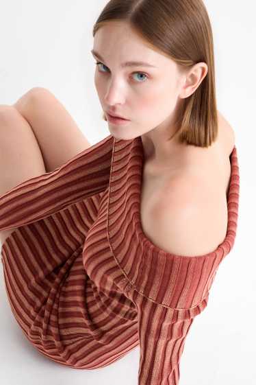 Women - Bodycon off-shoulder dress - ribbed - rust