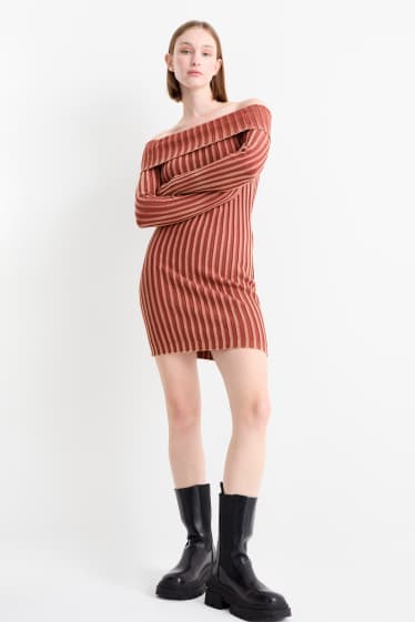 Women - Bodycon off-shoulder dress - ribbed - rust