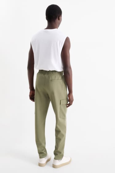 Pánské - Teplákové cargo kalhoty - khaki