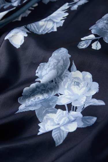 Femmes - Kimono de satin - à fleurs - bleu foncé