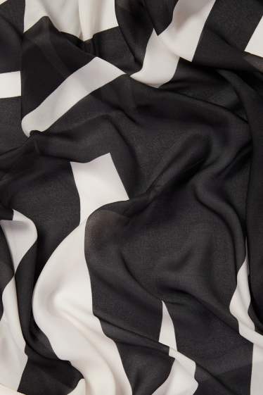 Dona - Mocador - amb motiu - negre