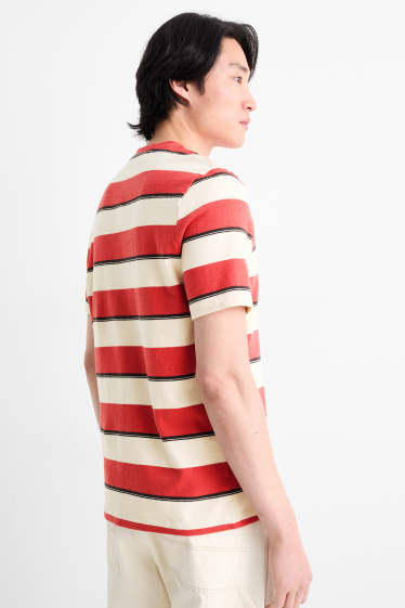 Hommes - T-shirt - regular fit - à rayures - rouge