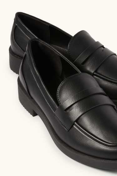 Dámské - Mokasíny - imitace kůže - černá