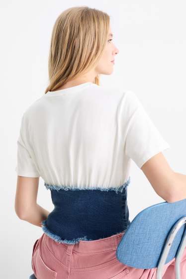 Women - Cropped T-shirt - white