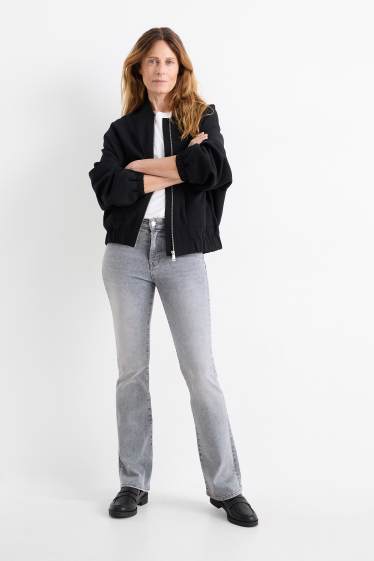 Dona - Bootcut jeans - mid waist - shaping jeans - LYCRA® - texà gris clar