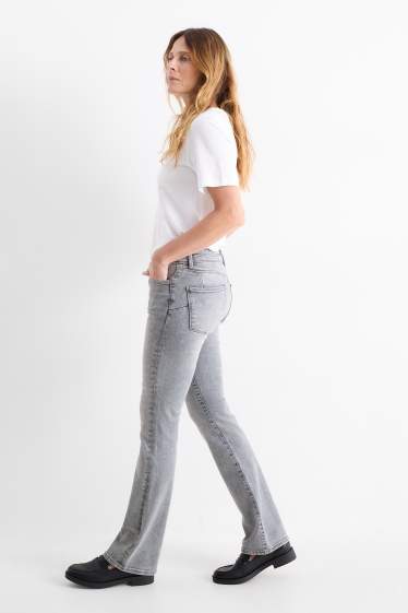 Dona - Bootcut jeans - mid waist - shaping jeans - LYCRA® - texà gris clar