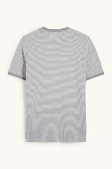 Men - T-shirt - regular fit - textured - gray