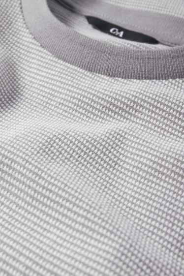 Men - T-shirt - regular fit - textured - gray