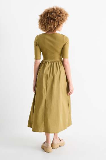 Femmes - Robe Fit & Flare - kaki