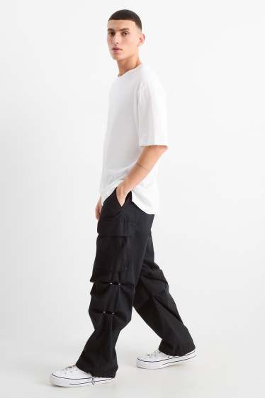 Herren - Cargohose - Relaxed Fit - schwarz