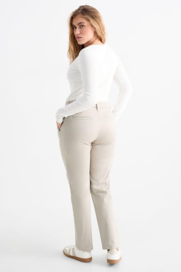 Femei - Chino - talie medie - tapered fit - bej