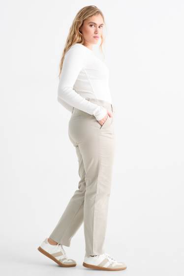 Femei - Chino - talie medie - tapered fit - bej