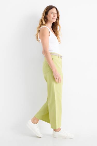 Femei - Pantaloni de stofă cu curea - wide leg - talie înaltă - verde deschis