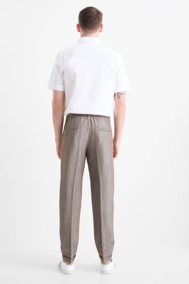 Hommes - Chino - tapered fit - marron clair