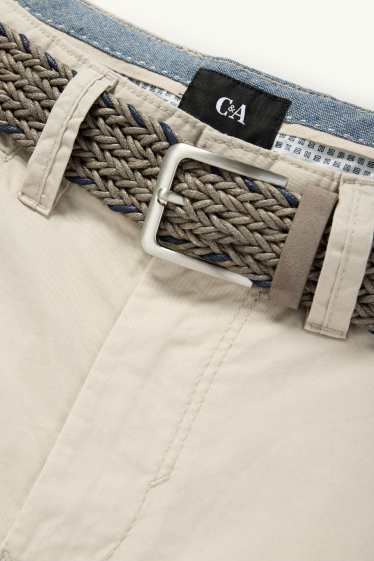 Uomo - Bermuda cargo con cintura - beige