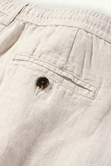 Uomo - Shorts - misto lino - beige chiaro