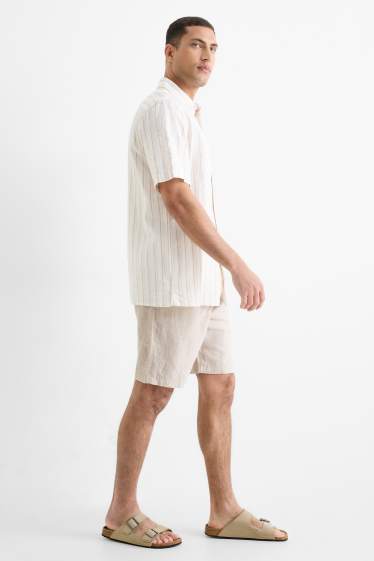 Uomo - Shorts - misto lino - beige chiaro
