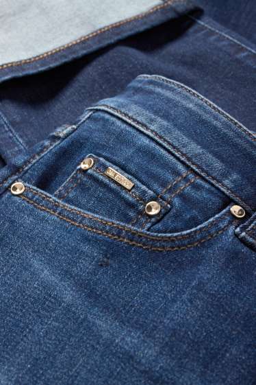 Femmes - Straight jean court - mid waist - LYCRA® - jean bleu foncé