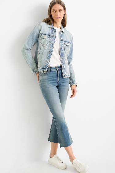 Women - Cropped bootcut jeans - mid-rise waist - denim-light blue