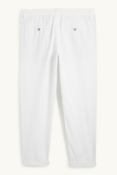 Hommes - Chino avec teneur en lin - tapered fit - blanc