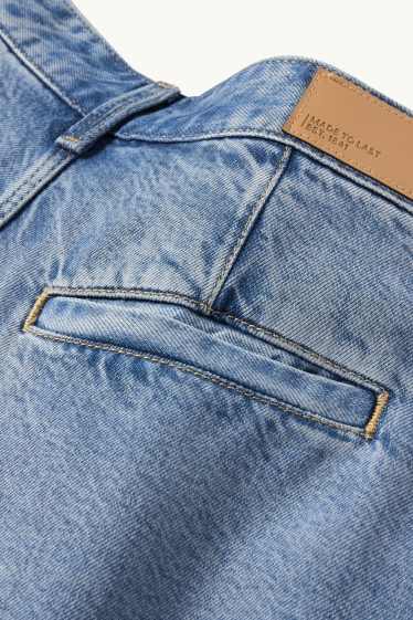 Women - Denim Bermuda shorts - mid-rise waist - denim-light blue