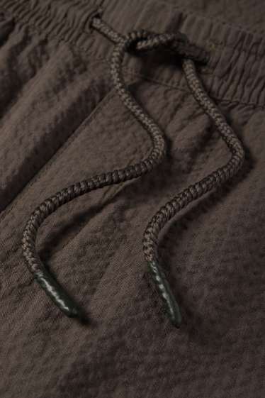 Hommes - Short - gris / marron