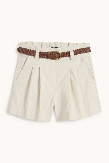 Women - Shorts with belt - high waist - light beige
