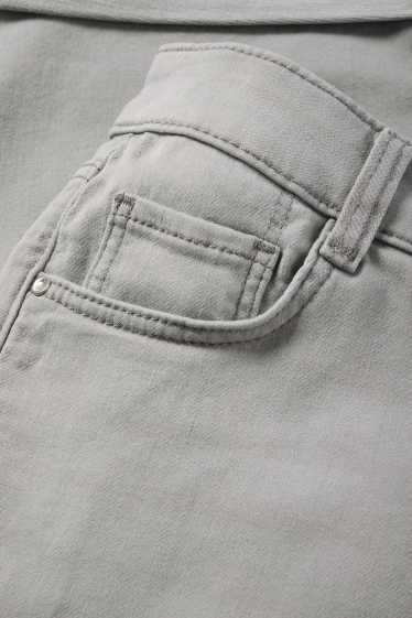 Damen - Jeans-Bermudas - Mid Waist - LYCRA® - helljeansgrau