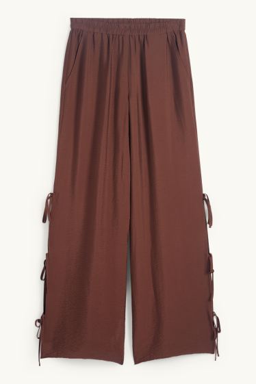 Femei - Pantaloni de stofă - talie medie - wide leg - maro închis