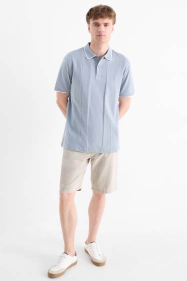 Men - Shorts with belt and linen content - light beige
