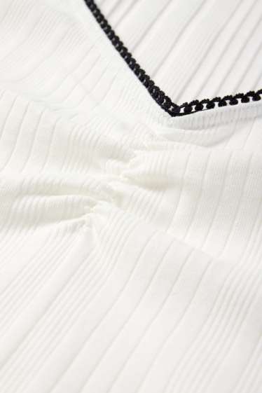 Femei - Tricou crop cu mânecă lungă - reiat - alb