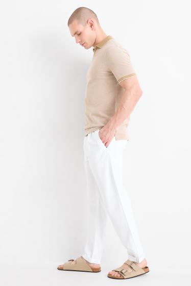 Hommes - Chino avec teneur en lin - tapered fit - blanc