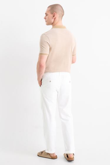Hommes - Chino avec teneur en lin - tapered fit - blanc