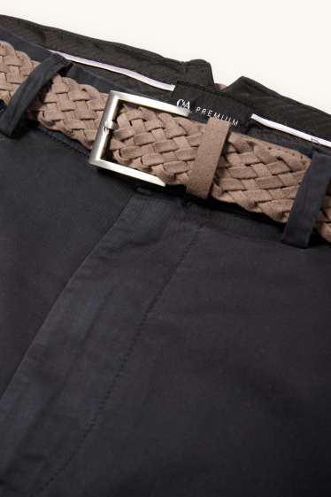 Men - Shorts with belt - dark blue