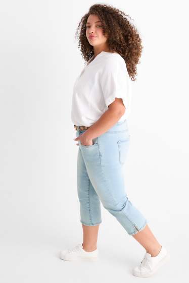 Women - Capri jeans with belt - mid-rise waist - light blue
