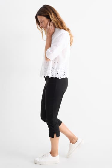 Dames - Capri broek met riem - mid waist - slim fit - zwart