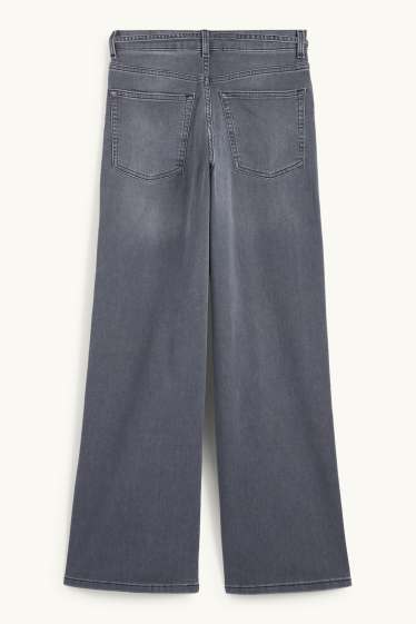 Women - Wide leg jeans - mid-rise waist - denim-gray