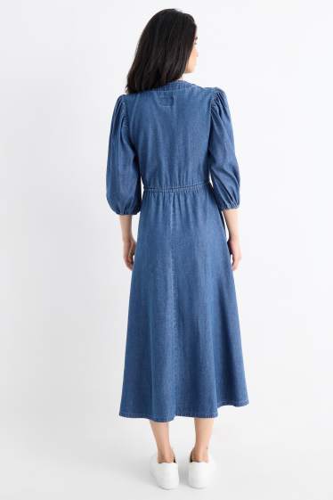 Women - V-neck denim dress - dark blue