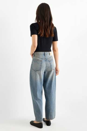 Mujer - Barrel jeans - high waist - vaqueros - azul claro