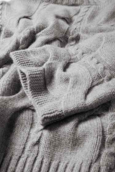 Dona - Jersei de caixmir de coll alt - trenat - gris